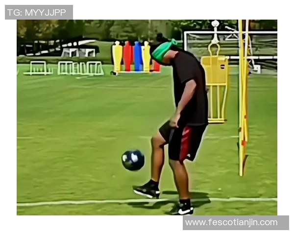 足球明星亲授技巧踢球教学视频助你提升球技与比赛表现 足球明星亲授技巧踢球教学视频助你提升球技与比赛表现