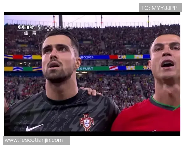 足球明星泪洒赛场背后的故事与情感瞬间解析